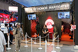 TGS 2012ϺħϥꥢƥˤꡣȯΥץǥ塼֥  ʡ եפܤΥǥ˥ץ쥼