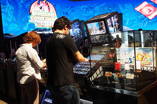 TGS 2012ϡjubeatץ꡼KONAMI֡·ǿjubeat saucerפXperiaǡjubeat plusפˤĤơǥ쥯ؤʹƤߤ