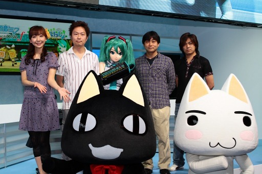 TGS 2012ϡֽ鲻ߥ -Project DIVA-fפ֤ߤʤȤäפȥܡ֥Хġפؤλȯɽ줿ơ֥ӤǤФá