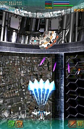 画像ギャラリー No.007のサムネイル画像 / 合体は男のロマンだ。スマートフォン向けシューティングゲーム「GALAXY GLADIATOR」を紹介する「(ほぼ)日刊スマホゲーム通信」第201回