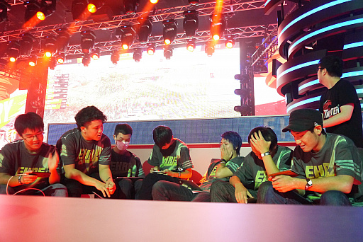 ���������꡼ No.003�Υ���ͥ������ / ���ܥ������о줷����World of Tanks Blitz�פ��������긢��Twister Cup 2017�ס�EU�����बCIS��Ϣ�Ƥ��˻ߡ�������ɽ�Ϻ���˸������礭�����ʤ�