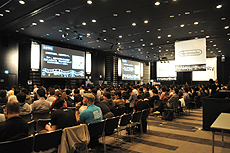 ���������꡼ No.003�Υ���ͥ������ / Unity����Υ���ե���󥹥��٥�ȡ�Unite Japan 2014�פ�2014ǯ4��7����8���˳��š�2���֤�30�ʾ�ιֱ��ͽ��