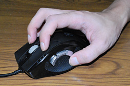 ���������꡼ No.018�Υ���ͥ������ / 3000�ߤǹ����Ǥ��륲���ޡ������졼�������󥵡���ܥޥ����ϰճ��ʷ���Ф�ʪ���ä�����Anker High Precision Laser Gaming Mouse�ץ�ӥ塼