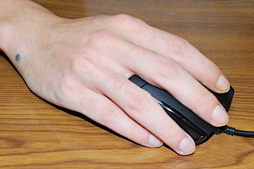 ���������꡼ No.023�Υ���ͥ������ / 3000�ߤǹ����Ǥ��륲���ޡ������졼�������󥵡���ܥޥ����ϰճ��ʷ���Ф�ʪ���ä�����Anker High Precision Laser Gaming Mouse�ץ�ӥ塼