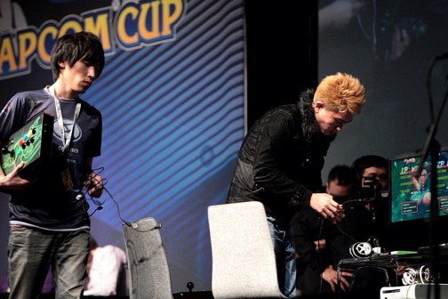 #083Υͥ/֥ȥ饹ȥ꡼ȥեIV׸Capcom Cup Finals׸ϥݡȤޤȤᡣĺˤ襤ͤľǤϤ