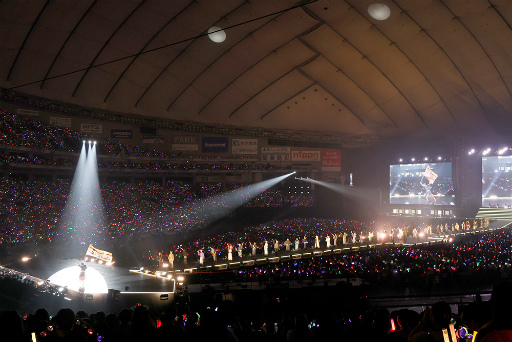 画像ギャラリー No.009のサムネイル画像 / 刀剣男士,東京ドームで華やかに舞う――「ミュージカル『刀剣乱舞』 目出度歌誉花舞 十周年祝賀祭」29日公演レポート