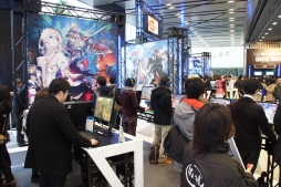 ���������꡼ No.002�Υ���ͥ������ / ��LoVA��Web���ȡ֤��Ф�����ĥ�� in ���ո��פǡ������������ƥ��������ʤȤ�3����Ϣ³����ܾ���ȯɽ