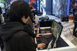 ���������꡼ No.003�Υ���ͥ������ / ��LoVA��Web���ȡ֤��Ф�����ĥ�� in ���ո��פǡ������������ƥ��������ʤȤ�3����Ϣ³����ܾ���ȯɽ