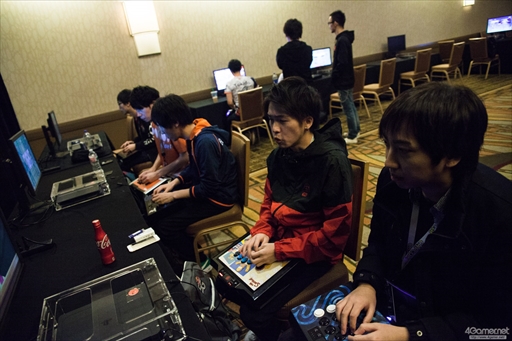 ���������꡼ No.004�Υ���ͥ������ / �֥��ȥ꡼�ȥե�������V�פθ�����������Capcom Cup 2017�����郎���롣�ǽ����˿ʽФ���8�ͤ����ꤷ��2����Twitter�ޤȤ�