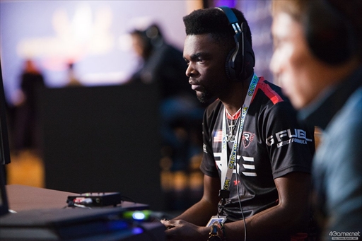 ���������꡼ No.014�Υ���ͥ������ / �֥��ȥ꡼�ȥե�������V�פθ�����������Capcom Cup 2017�����郎���롣�ǽ����˿ʽФ���8�ͤ����ꤷ��2����Twitter�ޤȤ�