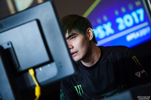 ���������꡼ No.017�Υ���ͥ������ / �֥��ȥ꡼�ȥե�������V�פθ�����������Capcom Cup 2017�����郎���롣�ǽ����˿ʽФ���8�ͤ����ꤷ��2����Twitter�ޤȤ�