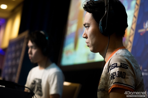 ���������꡼ No.027�Υ���ͥ������ / �֥��ȥ꡼�ȥե�������V�פθ�����������Capcom Cup 2017�����郎���롣�ǽ����˿ʽФ���8�ͤ����ꤷ��2����Twitter�ޤȤ�