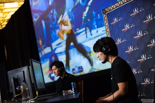 ���������꡼ No.032�Υ���ͥ������ / �֥��ȥ꡼�ȥե�������V�פθ�����������Capcom Cup 2017�����郎���롣�ǽ����˿ʽФ���8�ͤ����ꤷ��2����Twitter�ޤȤ�