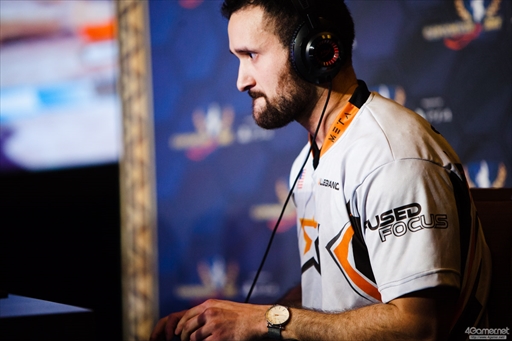 ���������꡼ No.077�Υ���ͥ������ / �֥��ȥ꡼�ȥե�������V�פθ�����������Capcom Cup 2017�����郎���롣�ǽ����˿ʽФ���8�ͤ����ꤷ��2����Twitter�ޤȤ�