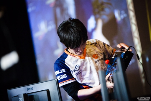 ���������꡼ No.079�Υ���ͥ������ / �֥��ȥ꡼�ȥե�������V�פθ�����������Capcom Cup 2017�����郎���롣�ǽ����˿ʽФ���8�ͤ����ꤷ��2����Twitter�ޤȤ�