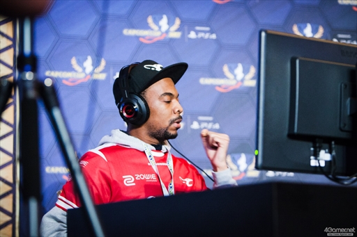 ���������꡼ No.081�Υ���ͥ������ / �֥��ȥ꡼�ȥե�������V�פθ�����������Capcom Cup 2017�����郎���롣�ǽ����˿ʽФ���8�ͤ����ꤷ��2����Twitter�ޤȤ�