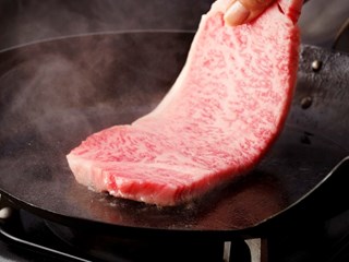 ���������꡼ No.002�Υ���ͥ������ / �֥�󥹥��������׻�����Ͽ10�������ˡ�3���������ο��͵���4̾�ͤ�������