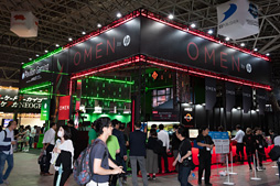  No.004Υͥ / TGS 2018AMD֥쥤ȥ˴ؤ벿餫ȯɽפͽ𡣡FreeSync״ϢΥǥ⥢ץۤ