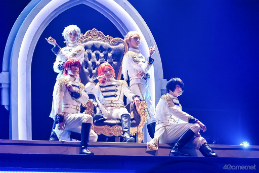 画像ギャラリー No.001のサムネイル画像 / 「Knights」誕生までの壮絶な物語を描く「『あんさんぶるスターズ!THE STAGE』-Desperate Checkmate-」初日会見&ゲネプロレポート