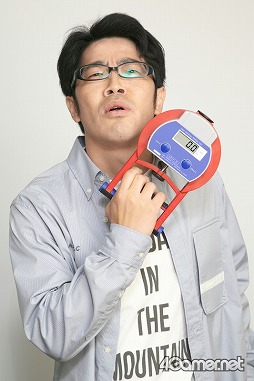 ���������꡼ No.005�Υ���ͥ������ / �ˤϽ��Ƕ����ʤ�Τ�������UPPERS�פΥ�ƥ�Ʊ�����Ĺ��̳������� �󤵤󤬡��Τ�ĥ�äƻ�Ƥ��줿