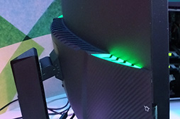 CES 2016ϡRazer EditionפLenovoΥޡǥȥåPCǥץ쥤ϡɤRazer餷Τ