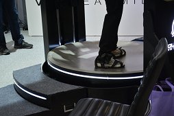 G-Star 2017ϷƤ롤⤱롤᤯­줬ߥåVRǥХQuantum VR Treadmillפץ쥤