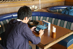 画像ギャラリー No.006のサムネイル画像 / 今明かされる,「イヴラークの骨」の謎! ディレクターのトークショーも行われた「Neo ATLAS 1469」の体験会をレポート