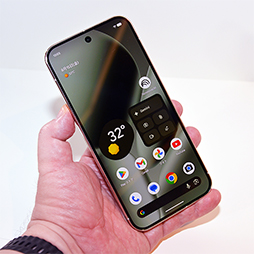 画像ギャラリー No.010のサムネイル画像 / Googleの新型スマホ「Pixel 10」シリーズが登場。最新SoC「Tensor G5」採用でAI機能をさらに強化