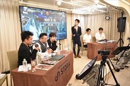 ���������꡼ No.035�Υ���ͥ������ / ���������鳫ȯ�ؤ����꡼��������20ǯ�򿶤��֤롣��GUILTY GEAR�ץ��꡼������20��ǯ��ǰ���٥�ȥ�ݡ���