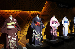 画像ギャラリー No.021のサムネイル画像 / 「アズールレーン」8周年記念イベントEXPO会場レポート。アトラクションやアート展示など,10陣営をテーマにしたパビリオンが登場