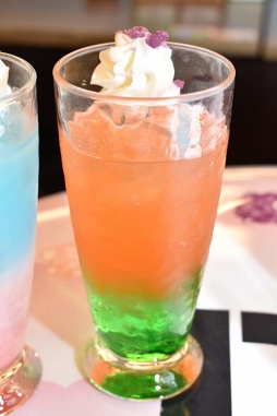 ���������꡼ No.026�Υ���ͥ������ / ���塼�Ȥ��������������������饹�Ȥ����ޤ�ʤ��������˥ᥤ�ȥ��ե�����åסߡ�DREAM!ing�פˤ�륳��ܥ��ե����ݡ���