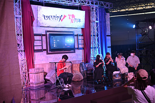 画像ギャラリー No.021のサムネイル画像 / 「IdentityV 第五人格」7周年記念オフラインイベントをレポート。展示や物販,ステージイベントのほか,大会「2025年夏季IJL」の決勝戦も