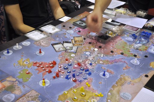 SPIEL'18 줾ޤ˥ܥɥǡȥѥɥɡ25ǯλФޤѤäEuropa Universalis: The Board GameפͷǤ