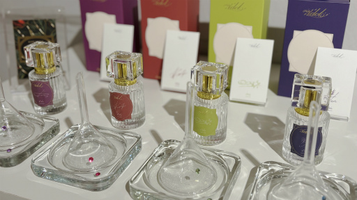 ꡼ No.017Υͥ / 61Υե쥰󥹤롪ɥεɽ֤󤵤֤륹Parfum꡼ݡ