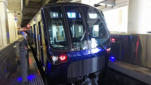 ���������꡼ No.001�Υ���ͥ������ / ���ޥۥ��ץ�֤Ϥ���Ƥ�A��֤ǹԤ����פ�Ⱦ�ۥ������»ܡ�����Ŵƻ�ǤΡ�A��֤ǹԤ�����AD�ȥ쥤�󱿹Ե�ǰ�Ȥ���