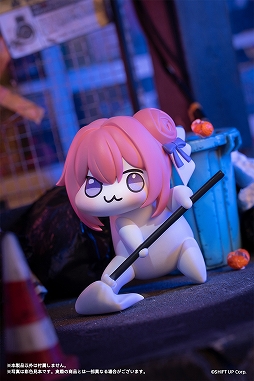 画像ギャラリー No.001のサムネイル画像 / 「勝利の女神:NIKKE」から謎の生物“DORO”のアクションフィギュアが登場。マグネット連結の手足により無限の可動域を確保