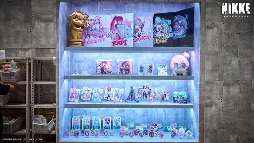 画像ギャラリー No.006のサムネイル画像 / 「勝利の女神:NIKKE」コミケ106の公式ブースレポートを公開。水着ドレス姿のコスプレパフォーマンスを披露