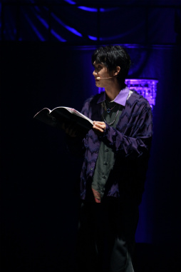 画像ギャラリー No.011のサムネイル画像 / 「ブラスタ」6周年記念「BLACK PARTY」レポート。まさにスターレスのショーそのもの! 極上の歌と芝居とパフォーマンスで彩った2日間