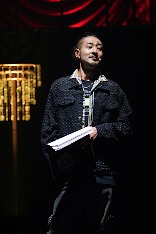 画像ギャラリー No.013のサムネイル画像 / 「ブラスタ」6周年記念「BLACK PARTY」レポート。まさにスターレスのショーそのもの! 極上の歌と芝居とパフォーマンスで彩った2日間