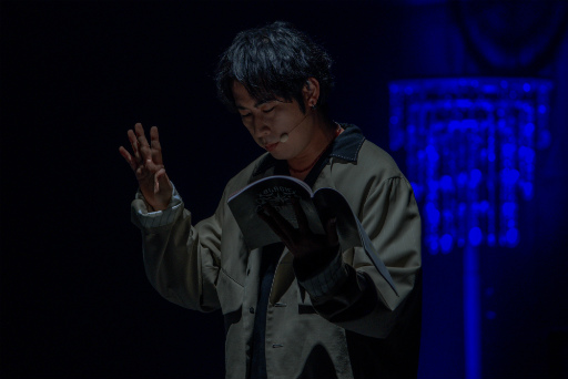 画像ギャラリー No.017のサムネイル画像 / 「ブラスタ」6周年記念「BLACK PARTY」レポート。まさにスターレスのショーそのもの! 極上の歌と芝居とパフォーマンスで彩った2日間