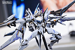 ���������꡼ No.009�Υ���ͥ������ / �Υ��󥿥ӥ塼�ϥᥫ���������STG��Mecha BREAK�ס����������ӥ����3�����3���Υڡ����ǿ������о졣�ե����奢�䥢�˥���Ѷ�Ū��Ÿ��