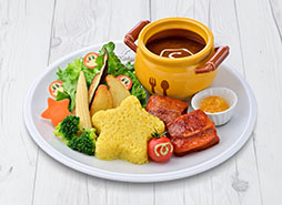 画像ギャラリー No.002のサムネイル画像 / カービィカフェにスパイシーなカレーとイチゴづくしのラッシーが登場。5月21日より期間限定で提供