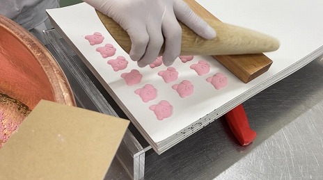 画像ギャラリー No.014のサムネイル画像 / 星のカービィと京都「鶴屋吉信」のコラボ和菓子「カービィの夢の泉の星こばこ」,7月1日から期間限定で再販決定。予約注文の受付開始