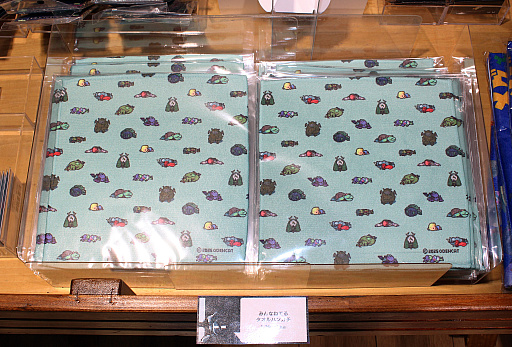 画像ギャラリー No.012のサムネイル画像 / 「メグとばけもの」POP UP SHOP内覧会レポート。池袋PARCO本館に“魔界のお祭り会場”が! イベント用の描き下ろしイラストのグッズも多数