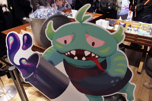 画像ギャラリー No.021のサムネイル画像 / 「メグとばけもの」POP UP SHOP内覧会レポート。池袋PARCO本館に“魔界のお祭り会場”が! イベント用の描き下ろしイラストのグッズも多数