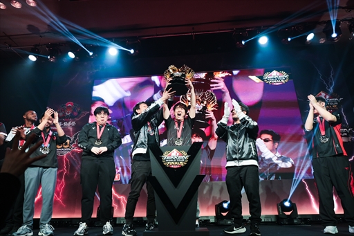 画像ギャラリー No.003のサムネイル画像 / プロシーンで活躍する格闘ゲーマーに聞く,2024年の振り返りと2025年への抱負。多くの新チームが参戦した今年は計93人に