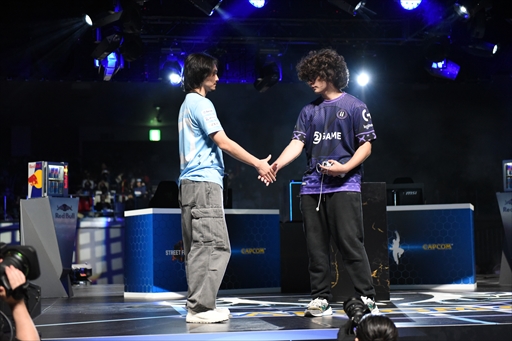 ���������꡼ No.009�Υ���ͥ������ / �֥��ץ��󥫥å�11�׷辡����ݡ��ȡ������꤬����ο���Blaz������Ǥ��ݤ����֥��ȥ꡼�ȥե�������6�������Ƕ��κ¤˵���