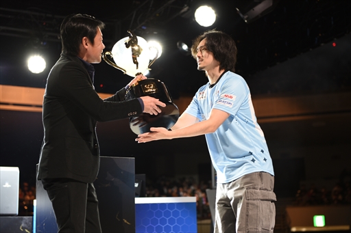 ���������꡼ No.017�Υ���ͥ������ / �֥��ץ��󥫥å�11�׷辡����ݡ��ȡ������꤬����ο���Blaz������Ǥ��ݤ����֥��ȥ꡼�ȥե�������6�������Ƕ��κ¤˵���