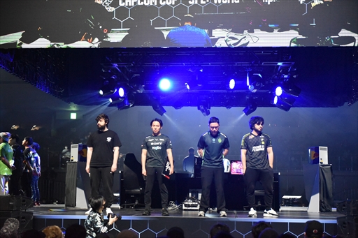 ���������꡼ No.023�Υ���ͥ������ / �֥��ץ��󥫥å�11�׷辡����ݡ��ȡ������꤬����ο���Blaz������Ǥ��ݤ����֥��ȥ꡼�ȥե�������6�������Ƕ��κ¤˵���