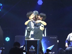 EVO JapanϡŴ8ͥϴڹKneeꡣŴοȸƤФˤƤӤαɴˤ